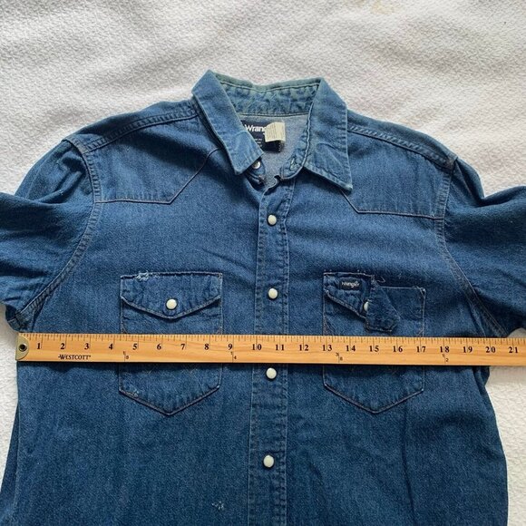 Vintage Wrangler pearl snap collared button front long sleeve denim jean shirt - Picture 7 of 9